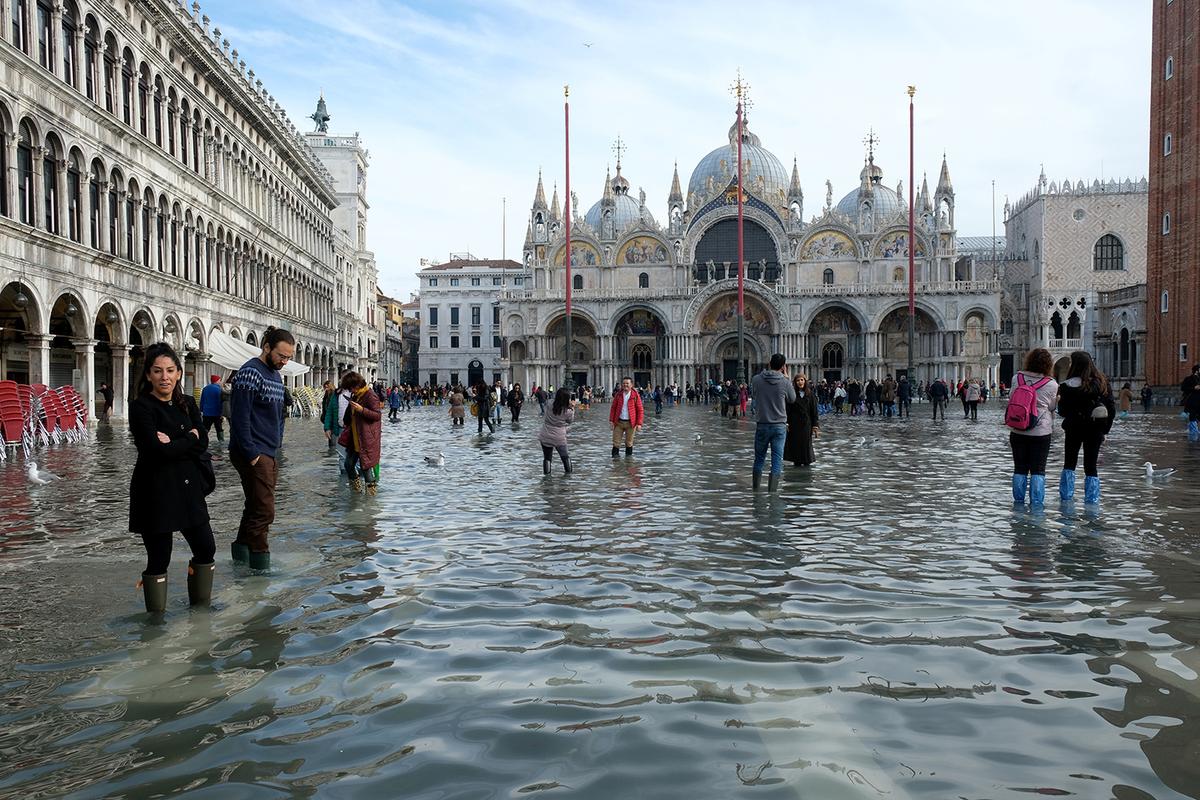 威尼斯防洪坝（威尼斯淹没）